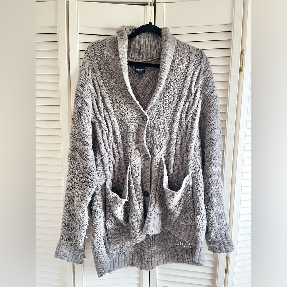 AMERICAN EAGLE Oversized Fall/Winter Knit Cardigan Grey Sweater with Pockets